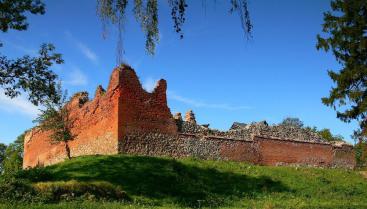 Ruiny zamku Drahim w Starym Drawsku
