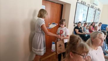 Wręczenie nagród z okazji konkursu Facebook'owego "Rymowanki z Czaplinka"