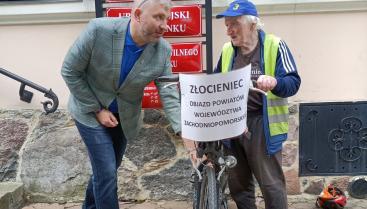 Rowerowa pasja i charytatywna misja – spotkanie z Henrykiem Chrzanowskim w Czaplinku