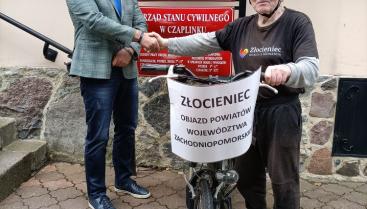 Rowerowa pasja i charytatywna misja – spotkanie z Henrykiem Chrzanowskim w Czaplinku
