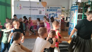 Lato w środku jesieni, czyli  mała książka w drodze