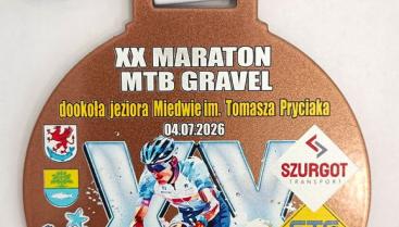 Jan Dymecki zwycięża w swojej kategorii podczas Maratonu MTB dookoła jeziora Miedwie