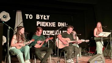 "Garaż Muzyczny"- zespół akustyczny.