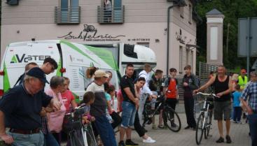 Polskie i europejskie gwiazdy kolarstwa ścigały się ulicami Czaplinka