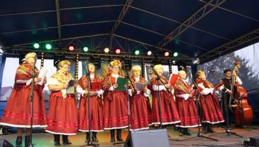 Dożynki Gminne - zespół Jarzębina