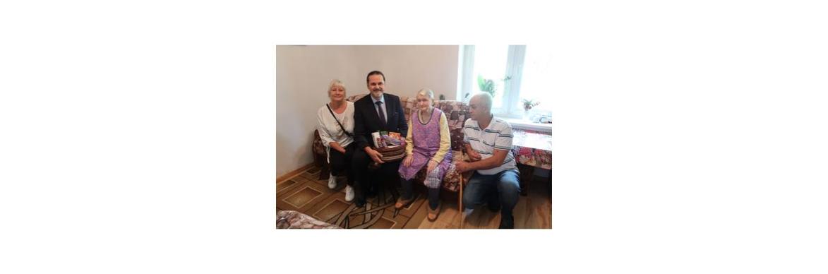 Jubileusz 90- lecia  pani Stefanii Wołoszyn z Kamiennej Góry 