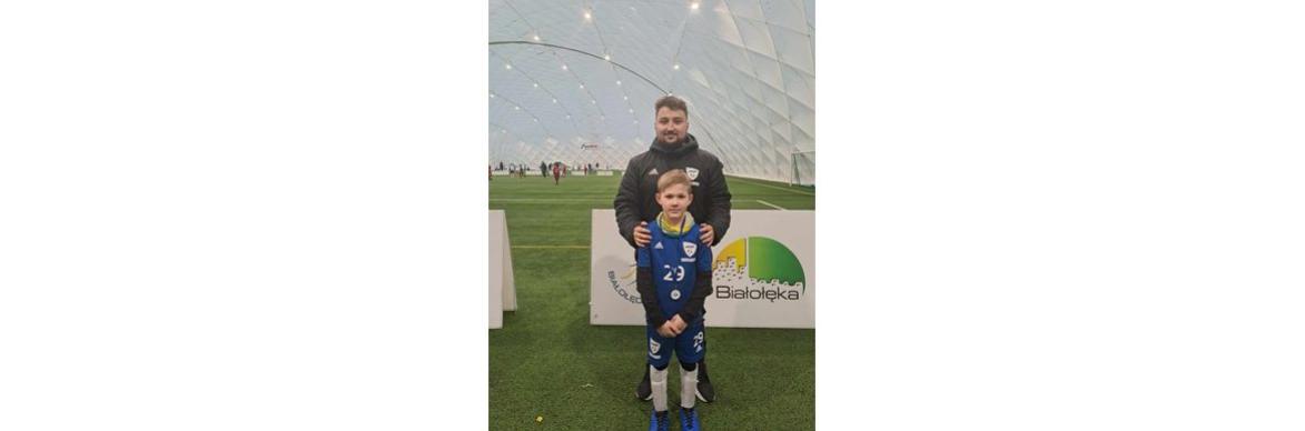 Zawodnik Akademii Piłkarskiej Czaplinek Wojtek Głowa na Turnieju Football Champions w Warszawie