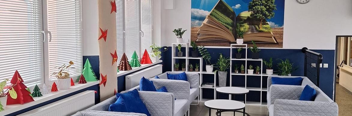 Szkolna Strefa Chillout: Przestrzeń Relaksu i Twórczych 