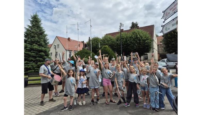 Sambowe rytmy na czaplineckim rynku!